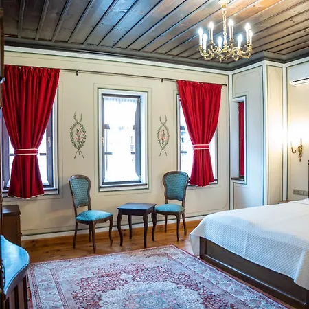 Gasthof Rahat In Old Town - Free Private Parking 3*