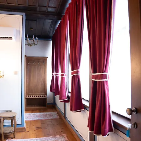 Gasthof Rahat In Old Town - Free Private Parking 3*
