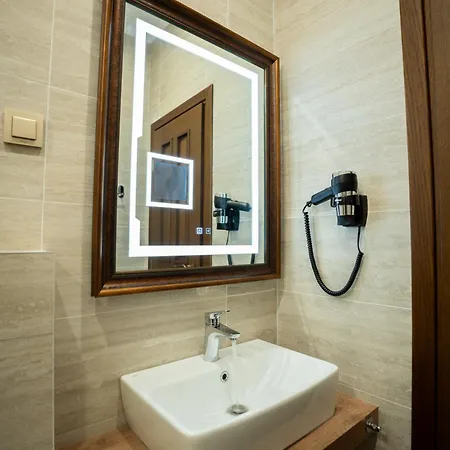 Gasthof Rahat In Old Town - Free Private Parking 3*